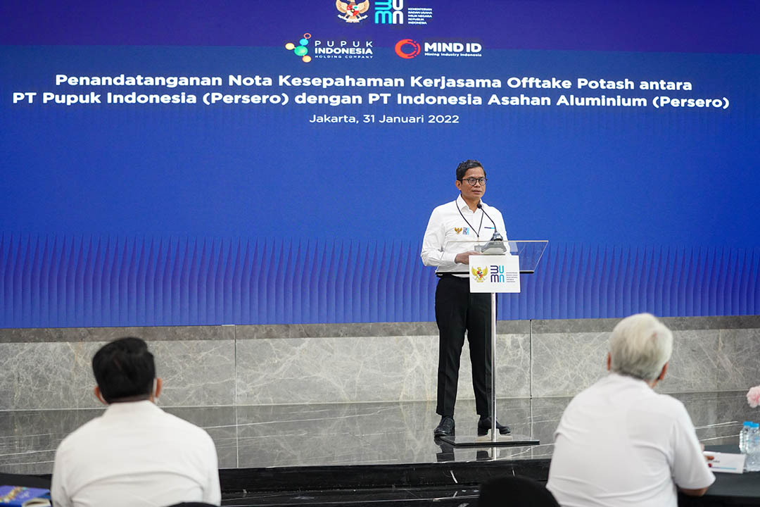 Holding Industri Pertambangan MIND ID bekerjasama dengan PT Pupuk Indonesia (Persero) (PIHC) dalam jual beli (offtake) potash sebagai salah satu bahan baku utama produksi pupuk.