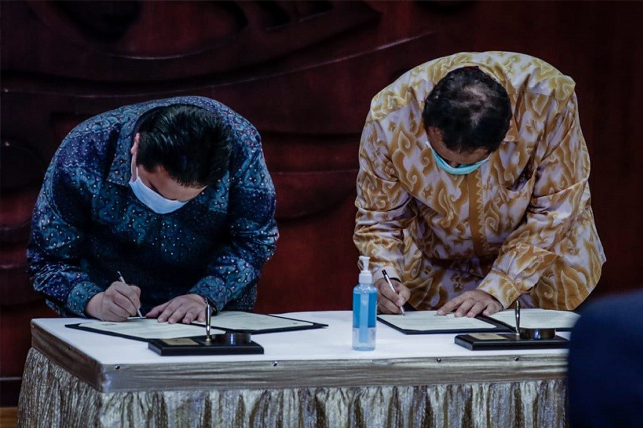 Kementerian Badan Usaha Milik Negara menandatangani Nota Kesepahaman dengan Universitas Indonesia